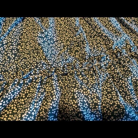 SHEIN Floral Skirt - Picture 7 of 8